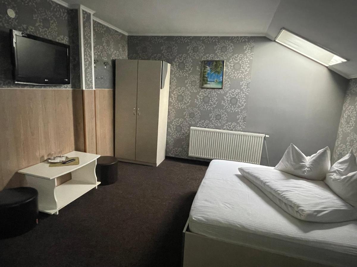 Pension Regal Satu Mare Dış mekan fotoğraf